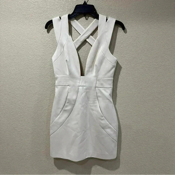 StyleStalker Cut Out Mini Short Dress Cream Women’s Size Small Pockets - Picture 2 of 16